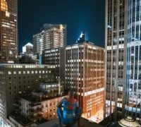 Pilih Efisiensi atau Kehati-hatian